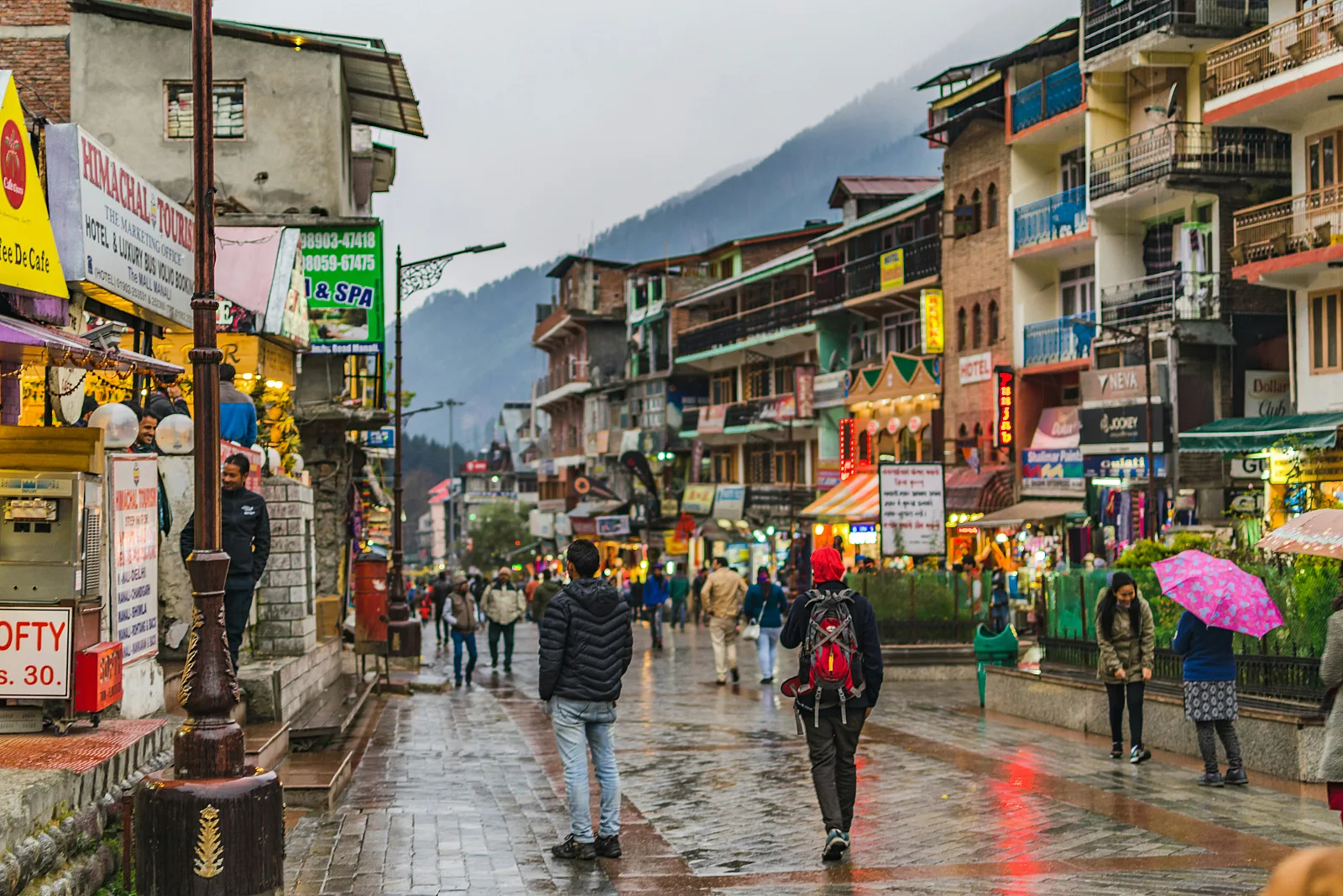 Manali local Mall Road sightseeing